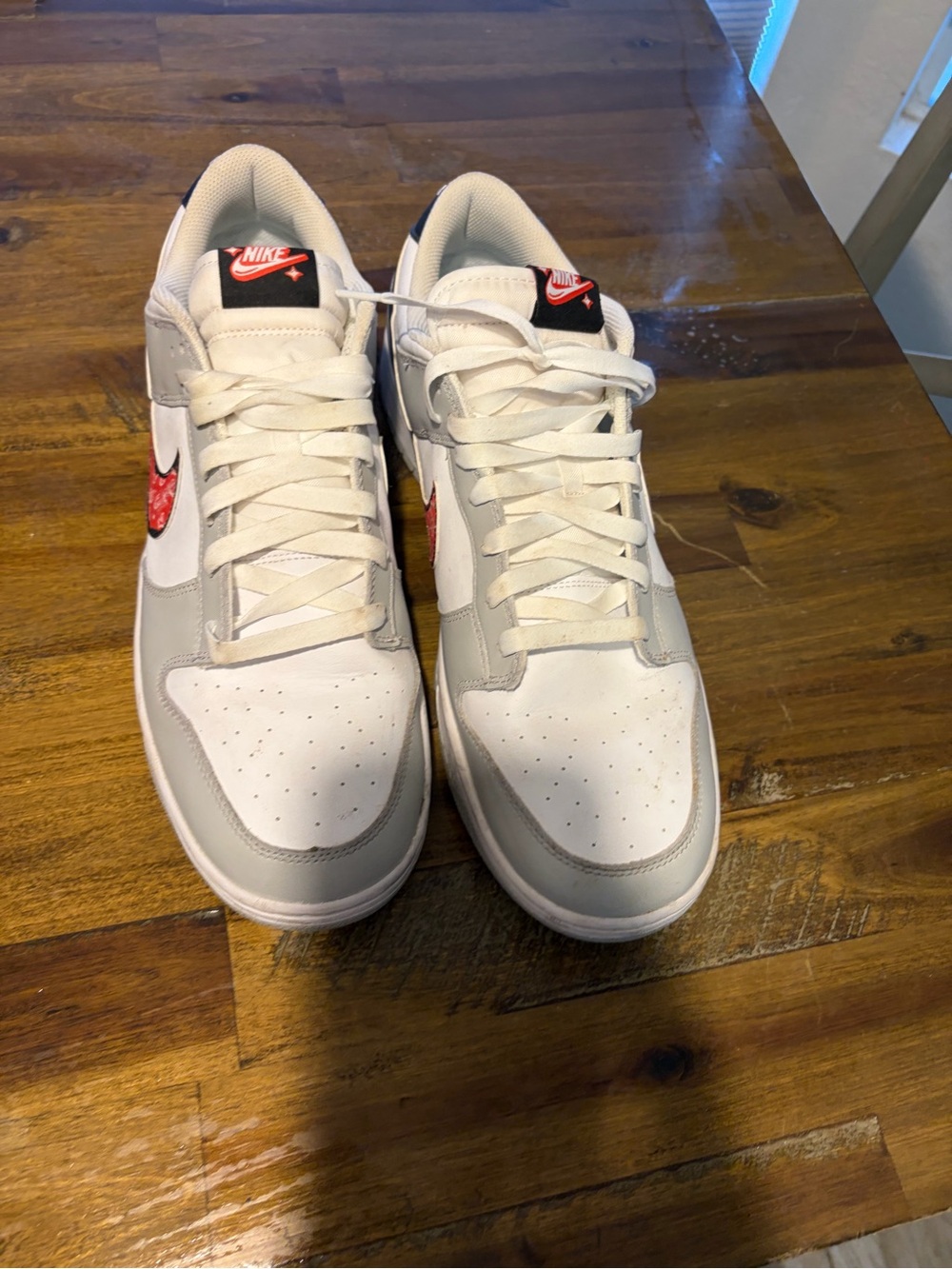 Nike Men’s Low-Top Sneakers in White, Light Gray and Red